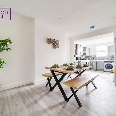 Brand New, 2 Bed 1 Bath, Modern Town Center Apartment, Free Wifi & Netflix By Redwood Stays Aldershot Ngoại thất bức ảnh