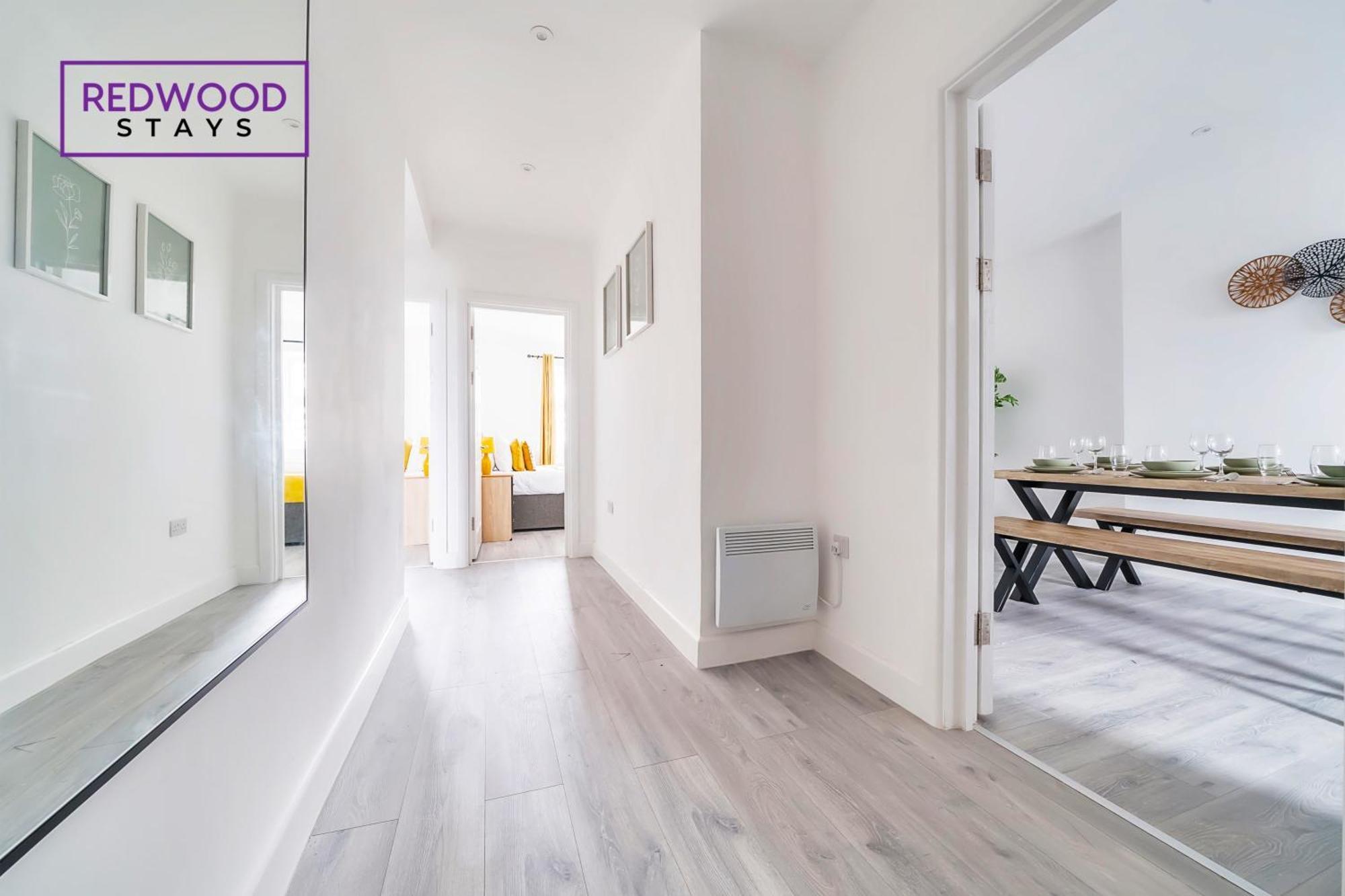 Brand New, 2 Bed 1 Bath, Modern Town Center Apartment, Free Wifi & Netflix By Redwood Stays Aldershot Ngoại thất bức ảnh